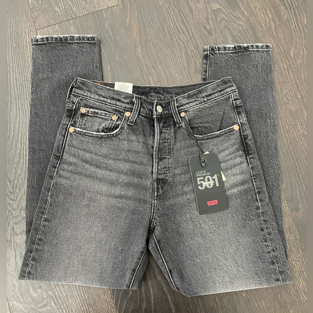 LEVI’S 501 SKINNY JEANS